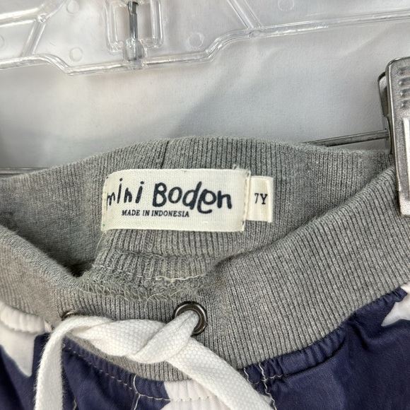 Mini Biden Size 7Y Patriotic Blue and White Star Patterned Swim Shorts - Picture 4 of 7